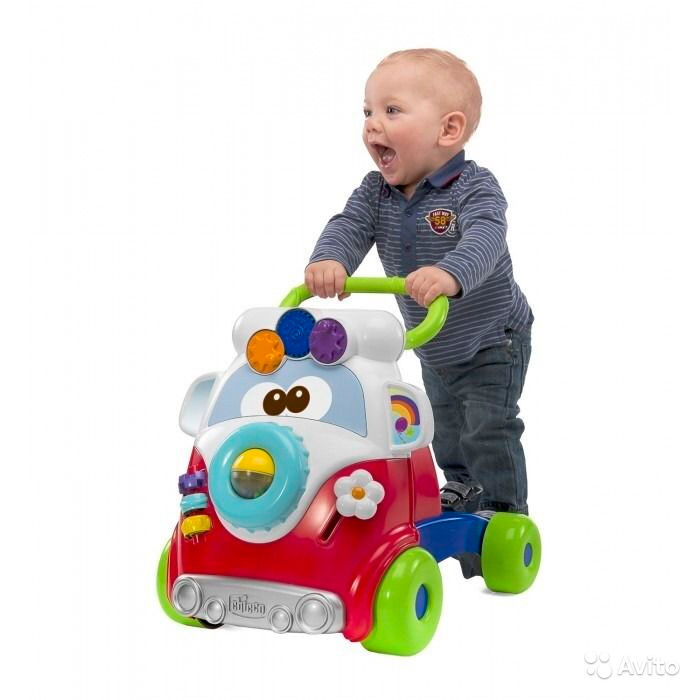 Ходилка-игровой центр Chicco &quot;Забавный автобус&quot;